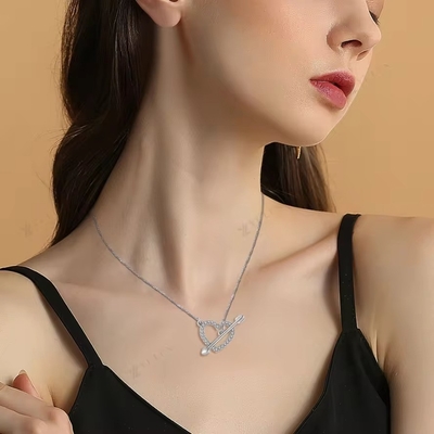 YASVITTI 925 collar de plata esterlina para mujeres 'Una flecha en el corazón' piedra de zircón regalo de fiesta del día de San Valentín