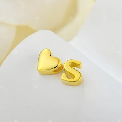 YASVITTI joyería personalizada de amor de oro letra S colgante 925 plata esterlina corazón colgante inicial para mujeres