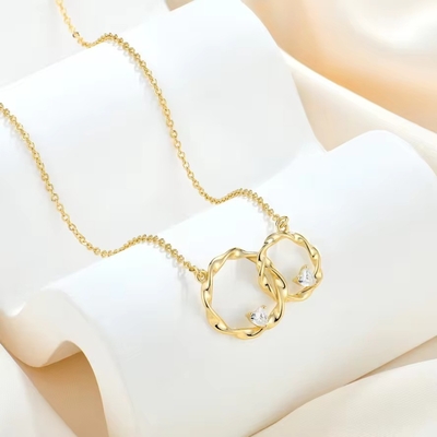 YASVITTI 14K Oro amarillo Revestido de círculo entrelazado Corazón cúbico Circónia colgante collar 925 joyas de plata esterlina