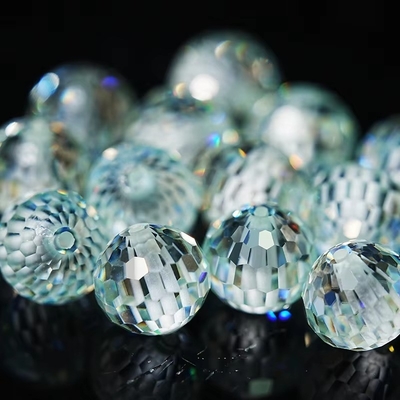Material de piedra preciosa laboratorio sintético creado con cuentas redondas de moissanita azul para la fabricación de joyas