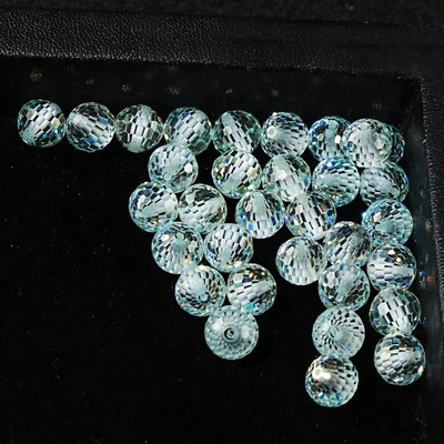 Material de piedra preciosa laboratorio sintético creado con cuentas redondas de moissanita azul para la fabricación de joyas