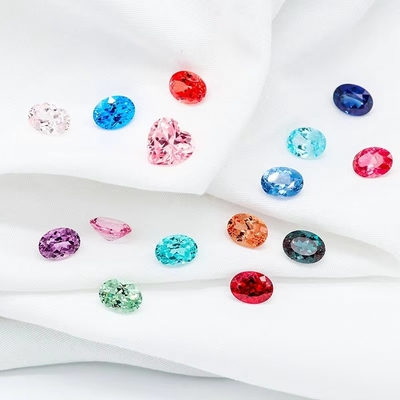 Colorado 6*8mm Corte oval de laboratorio Diamante 22 Multicolor 1.5ct Zafiro Rubí Esmeralda Piedra preciosa suelta