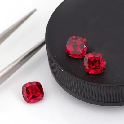 Cojín de sangre de pigón certificado corte facetado rubí suelto para anillo