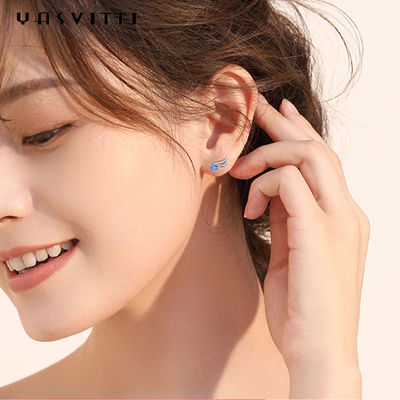 Pendientes minimalistas lindos del perno prisionero de la joyería de la tendencia de la mariposa azul simple de Angel Wings