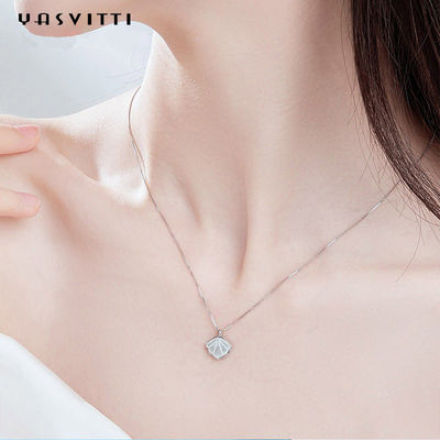 Perla Shell Natural Clavicle Chain Necklace 925 Sterling Silver Necklace