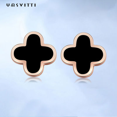 los 0.39in los pendientes 18k del trébol del negro de 2 gramos platearon a Sterling Silver Hypoallergenic Studs
