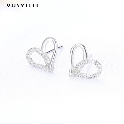 7.7x9.5m m 1.1g Sterling Silver Heart Earrings Platinum platearon los descensos de plata del oído