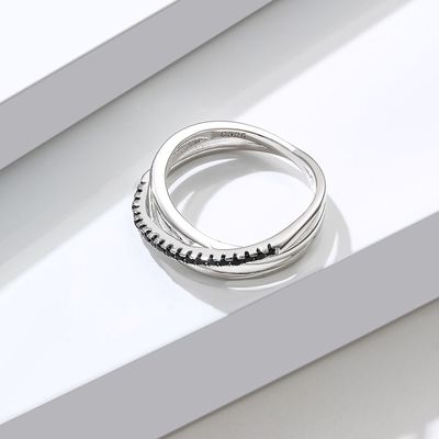 SGS de Diamond Ring del triple de 2.1g los 0.172cm Sterling Silver Jewelry Rings 5A CZ