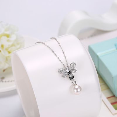 Perla 3.93g Sterling Silver Jewelry Necklaces del cristal los 0.27in de la mariposa del ODM de la moda