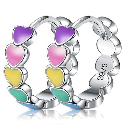 Pernos prisioneros roscados del gramo 0.15m m Sterling Silver Heart Earrings Heart de la CZ 0,85
