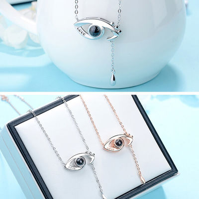 3,9 ODM del collar de la proyección del gramo 0.48X0.84in Angel Eyes Necklace Custom Light
